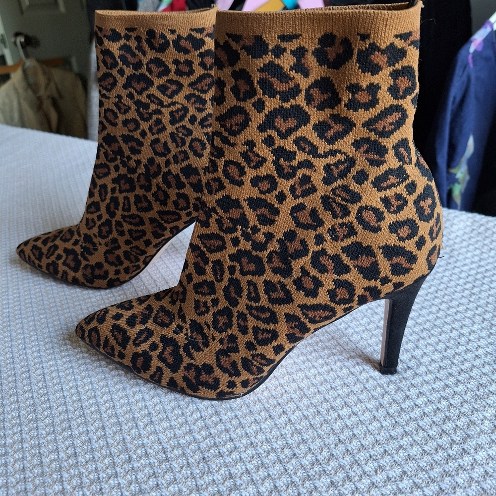 Leopard Print Ankle Boots - Picture 4 of 12